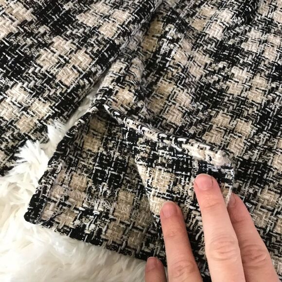 Sarah Bentley Black and cream button up tweed jacket size petite large - Picture 4 of 6